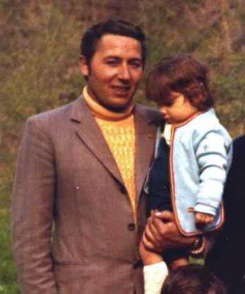 In braccio a papi_modificato-1